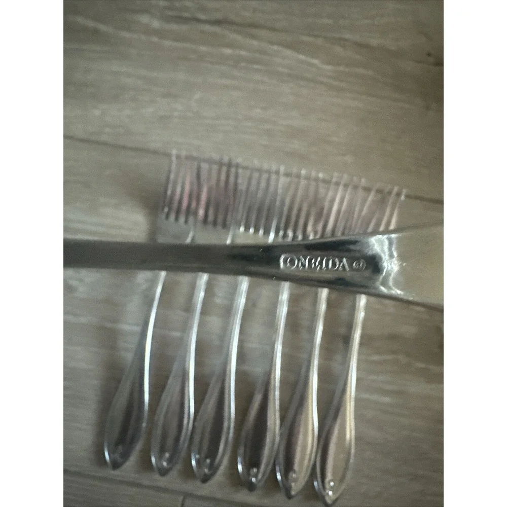 7 Oneida Temple Stainless‎ Flatware Salad Fork Outlined